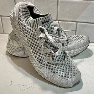 NO Bull Cool Grey Knit Runner